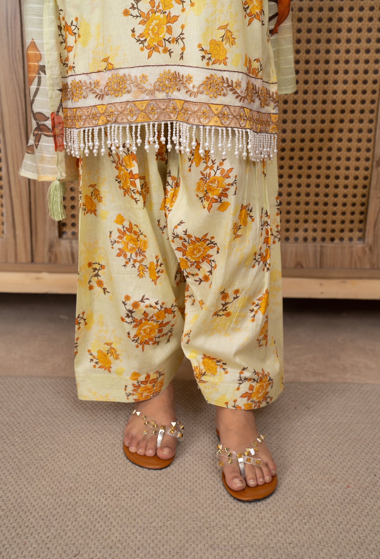 Farashy Shalwar Iznik Inspired Summer/Spring Lawn- Buttermilk Yellow Floral