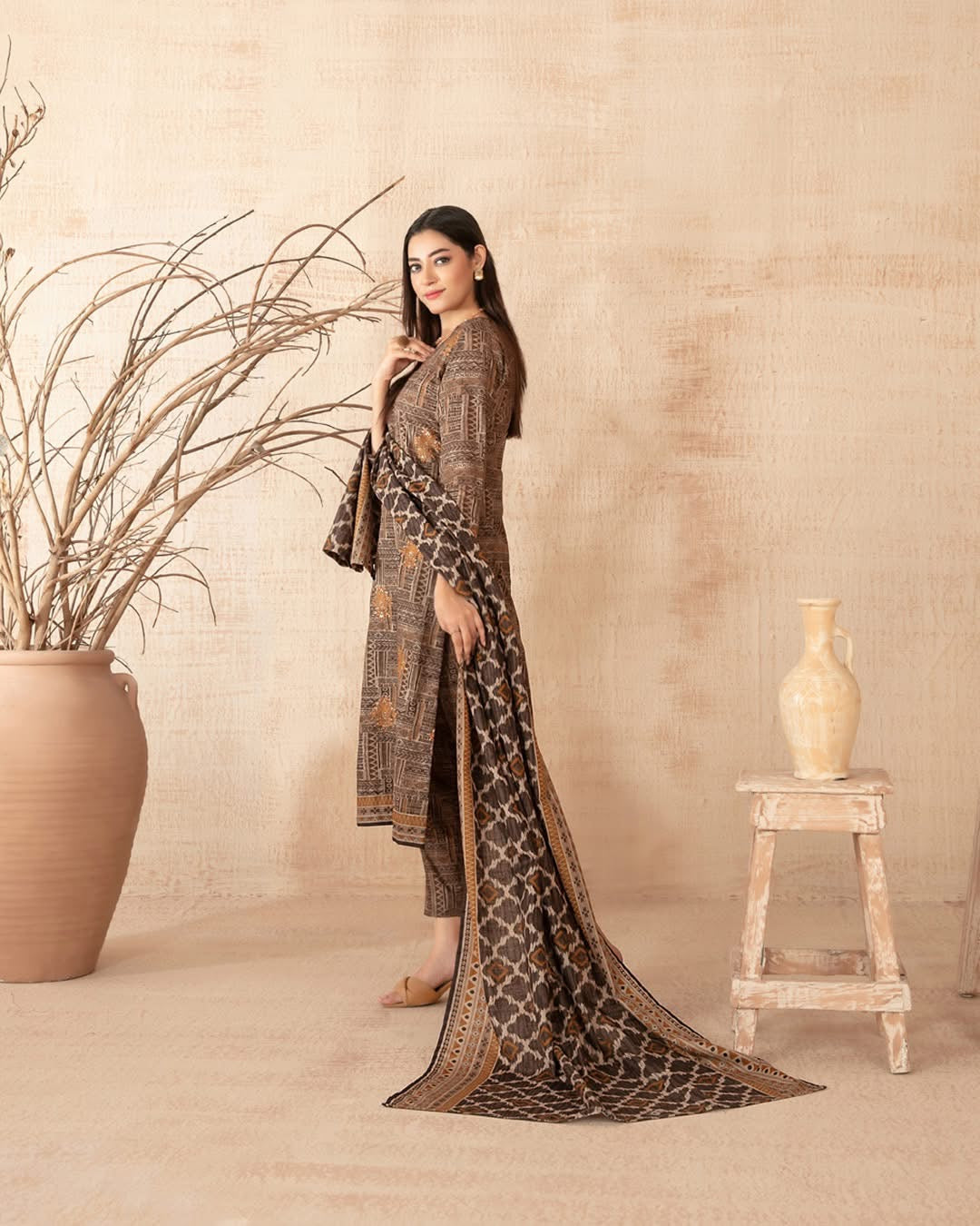 AREEKA By 𝐓𝐚𝐰𝐚𝐤𝐤𝐚𝐥 𝐅𝐚𝐛𝐫𝐢𝐜𝐬 -D-5300