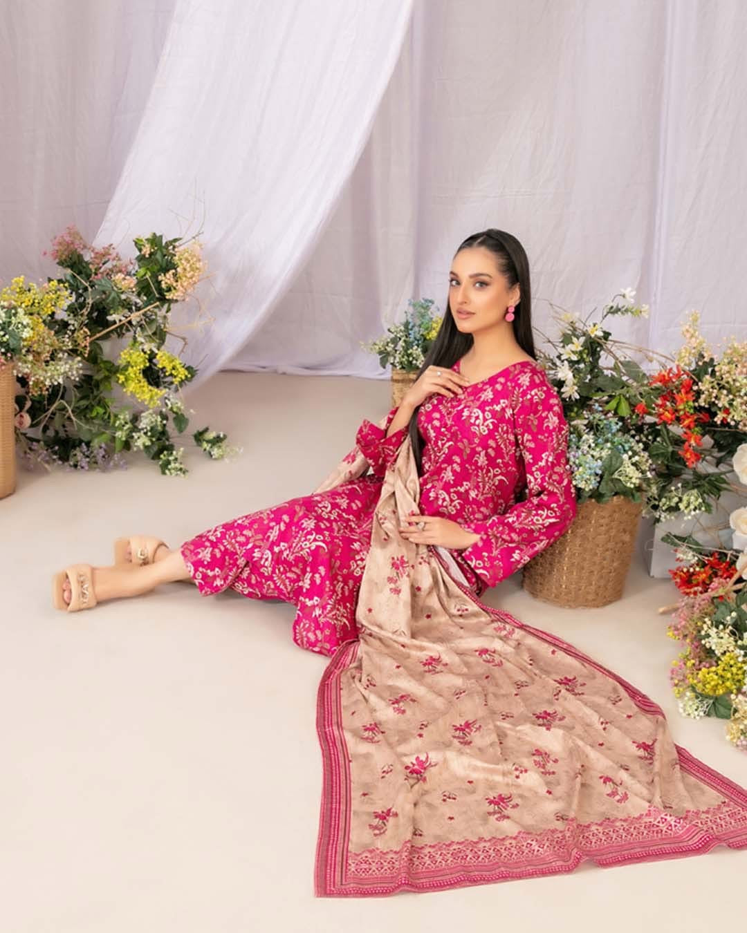 Lirah By 𝐓𝐚𝐰𝐚𝐤𝐤𝐚𝐥 𝐅𝐚𝐛𝐫𝐢𝐜𝐬-D-5434