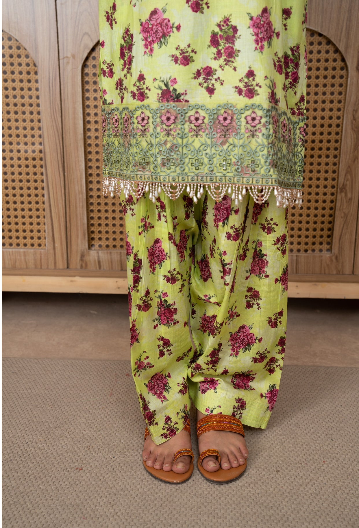 Farashy Shalwar Iznik Inspired Summer/Spring Lawn- Neon Green Floral