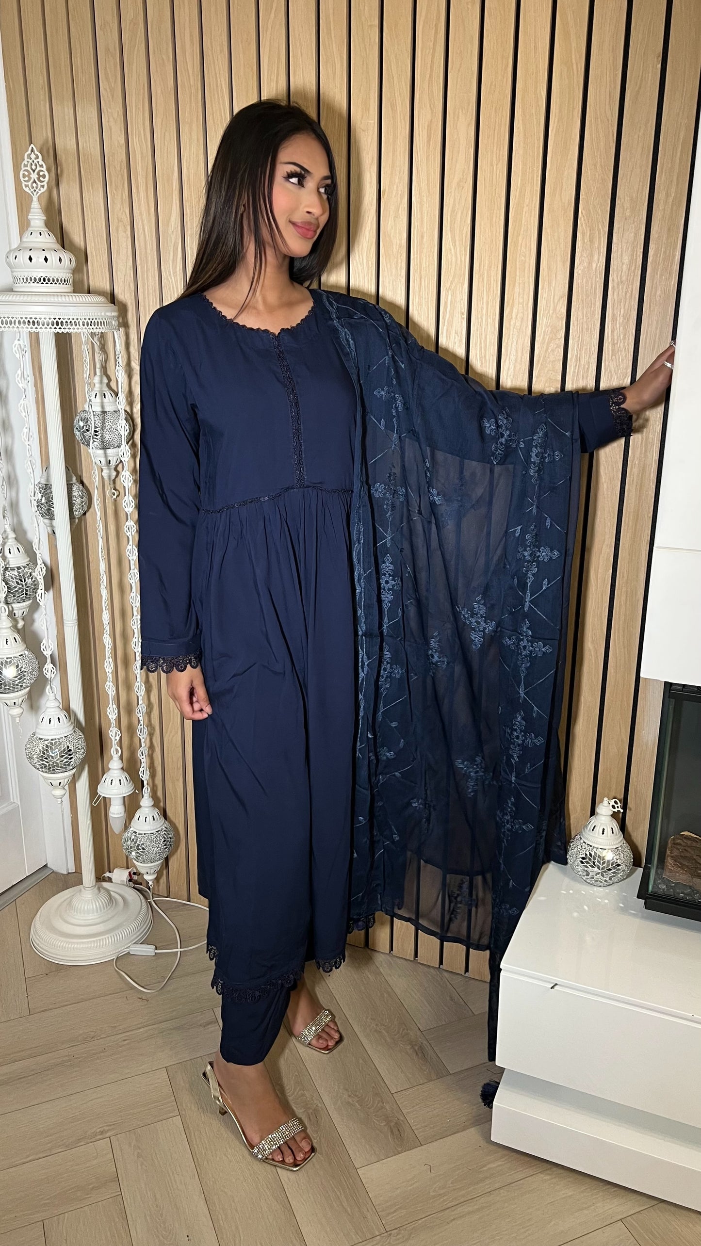 Modest-wear Linen with Multani Embroidered Chiffon Duptha Navy