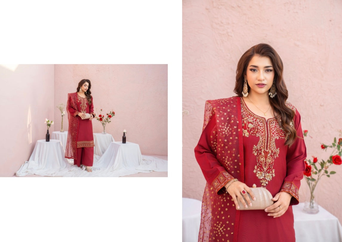 luxurious viscose suit inspired by the renowned Shantly by Barooque collection