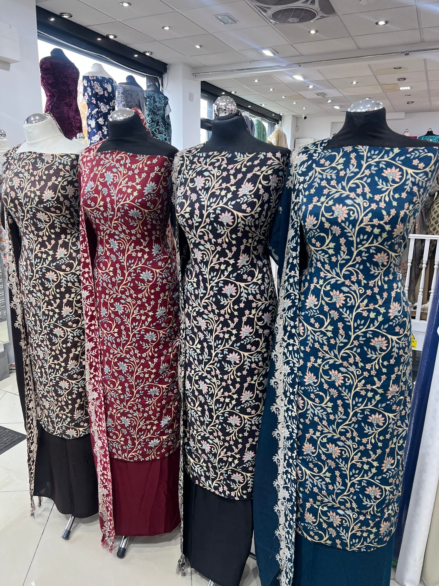 Digital Print Marina/Alpine With Shawl