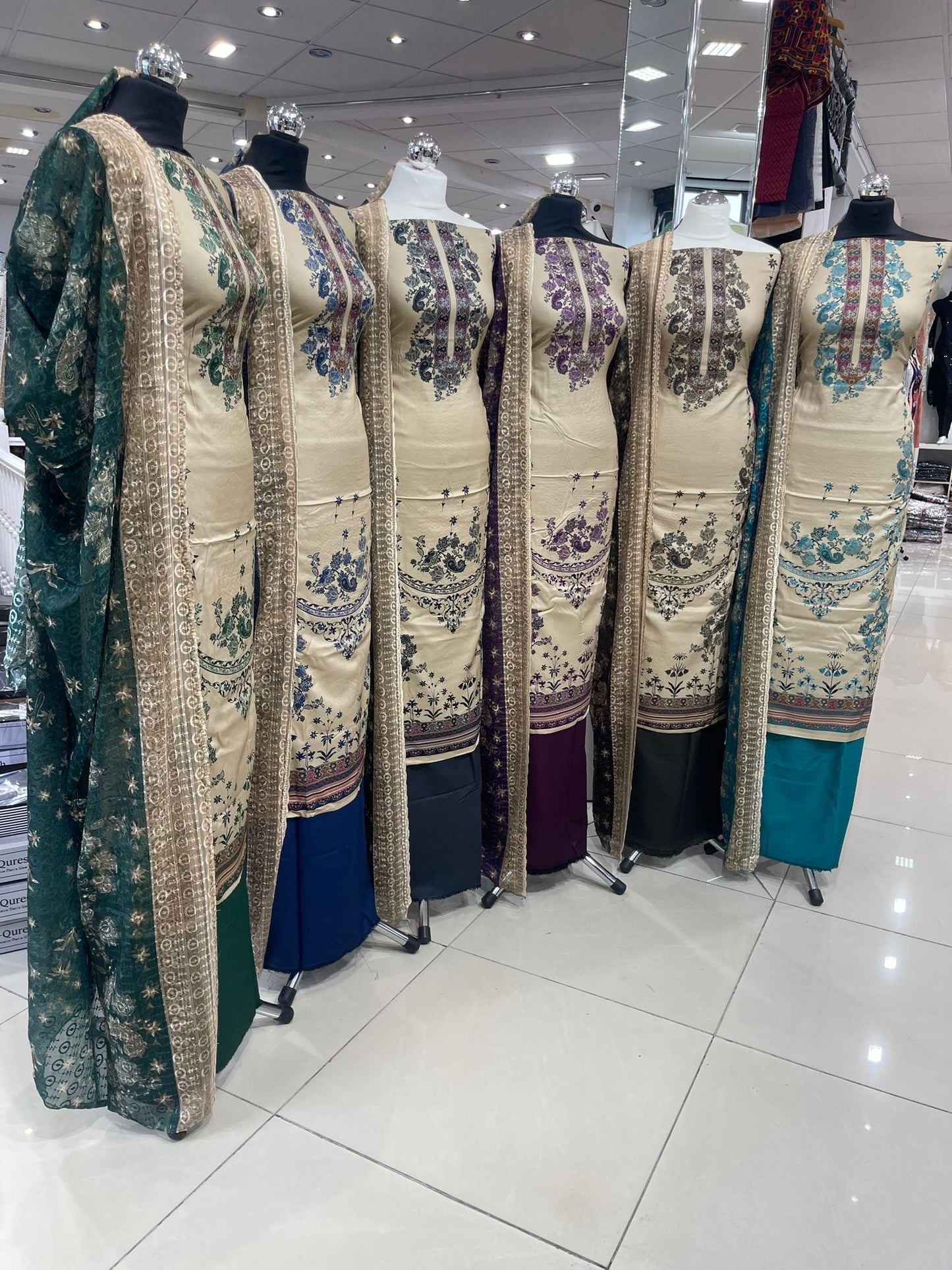 CONTRAST LINEN WITH EMBROIDERED DUPATTA