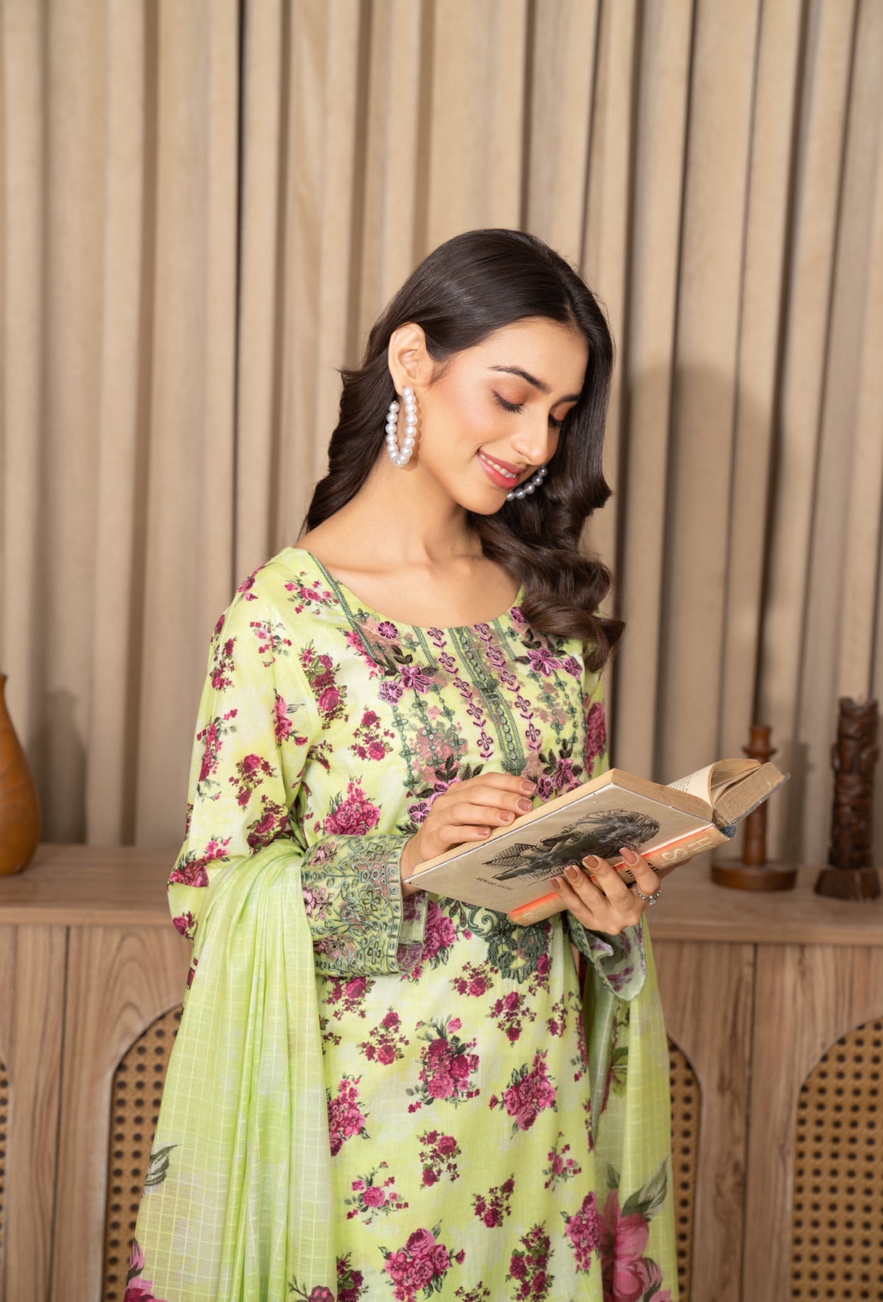 Farashy Shalwar Iznik Inspired Summer/Spring Lawn- Neon Green Floral