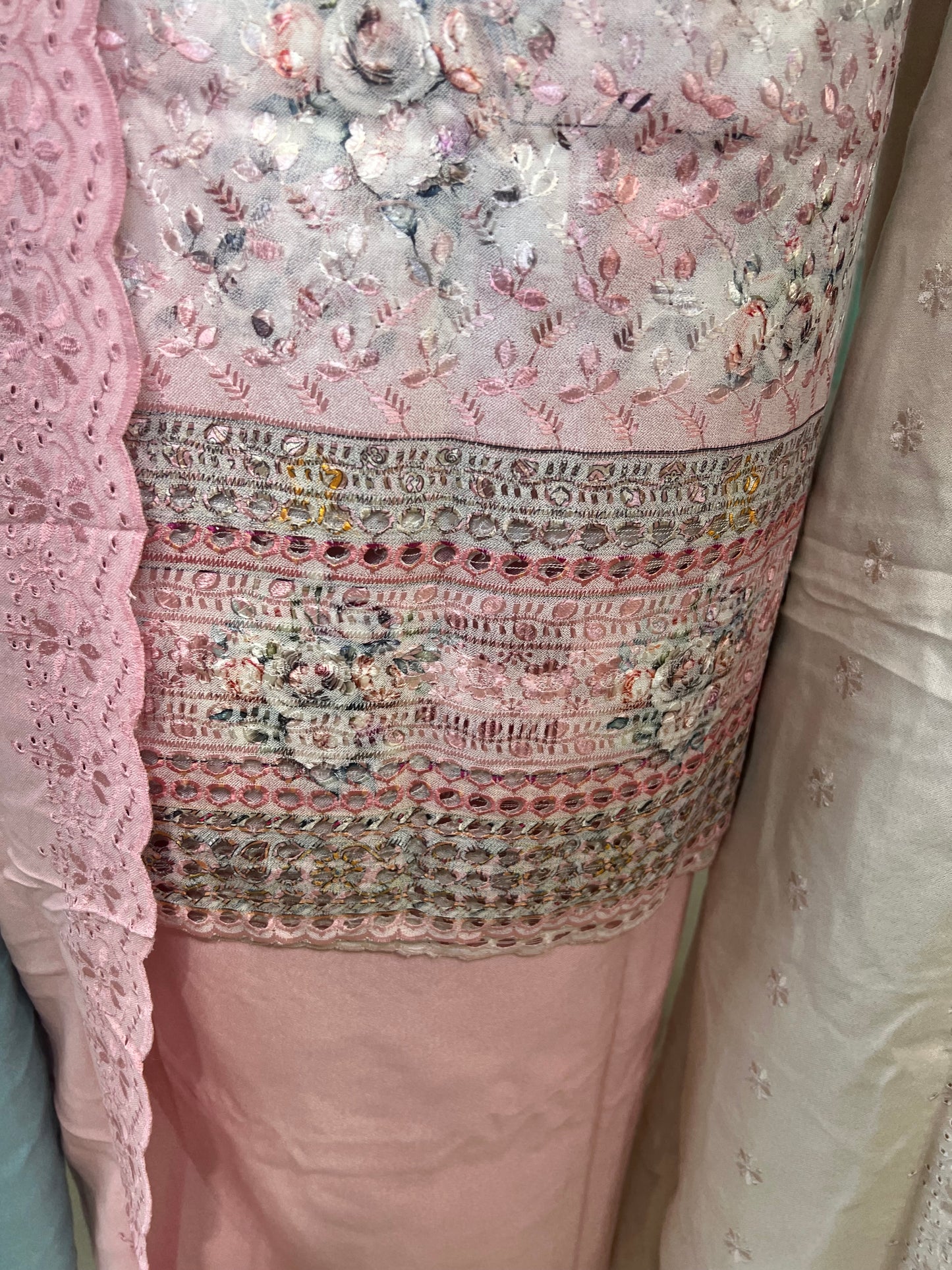 Embroidered Chikankari Alpine