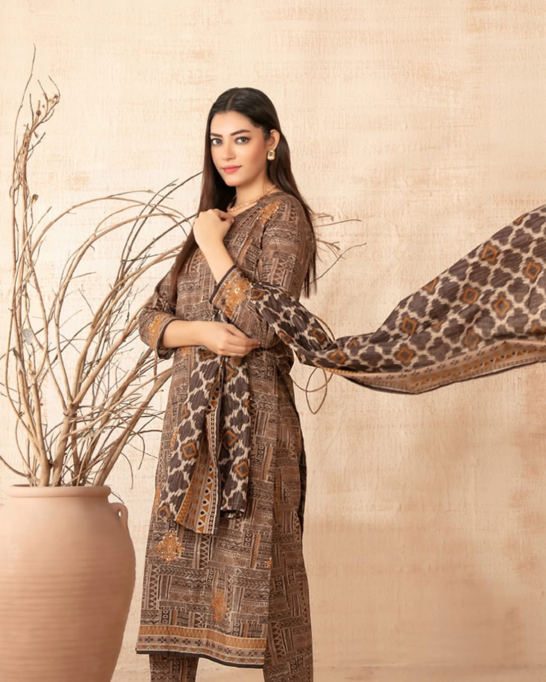 AREEKA By 𝐓𝐚𝐰𝐚𝐤𝐤𝐚𝐥 𝐅𝐚𝐛𝐫𝐢𝐜𝐬 -D-5300