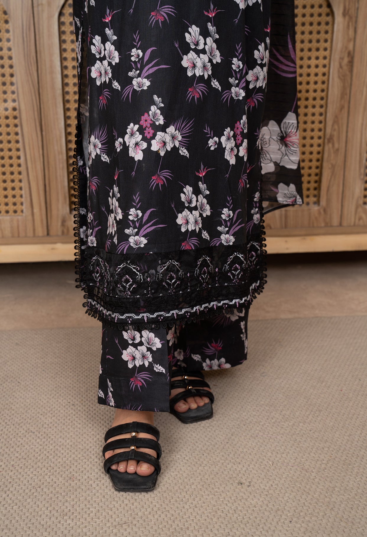 Iznik Inspired Summer/Spring Lawn- Black Floral