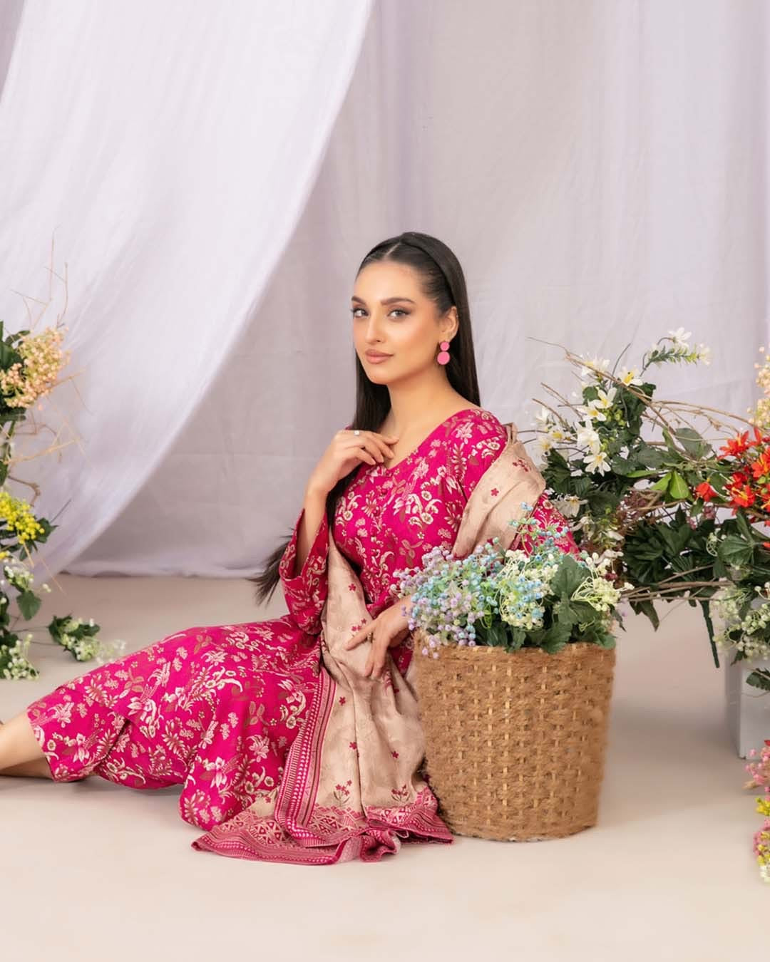 Lirah By 𝐓𝐚𝐰𝐚𝐤𝐤𝐚𝐥 𝐅𝐚𝐛𝐫𝐢𝐜𝐬-D-5434