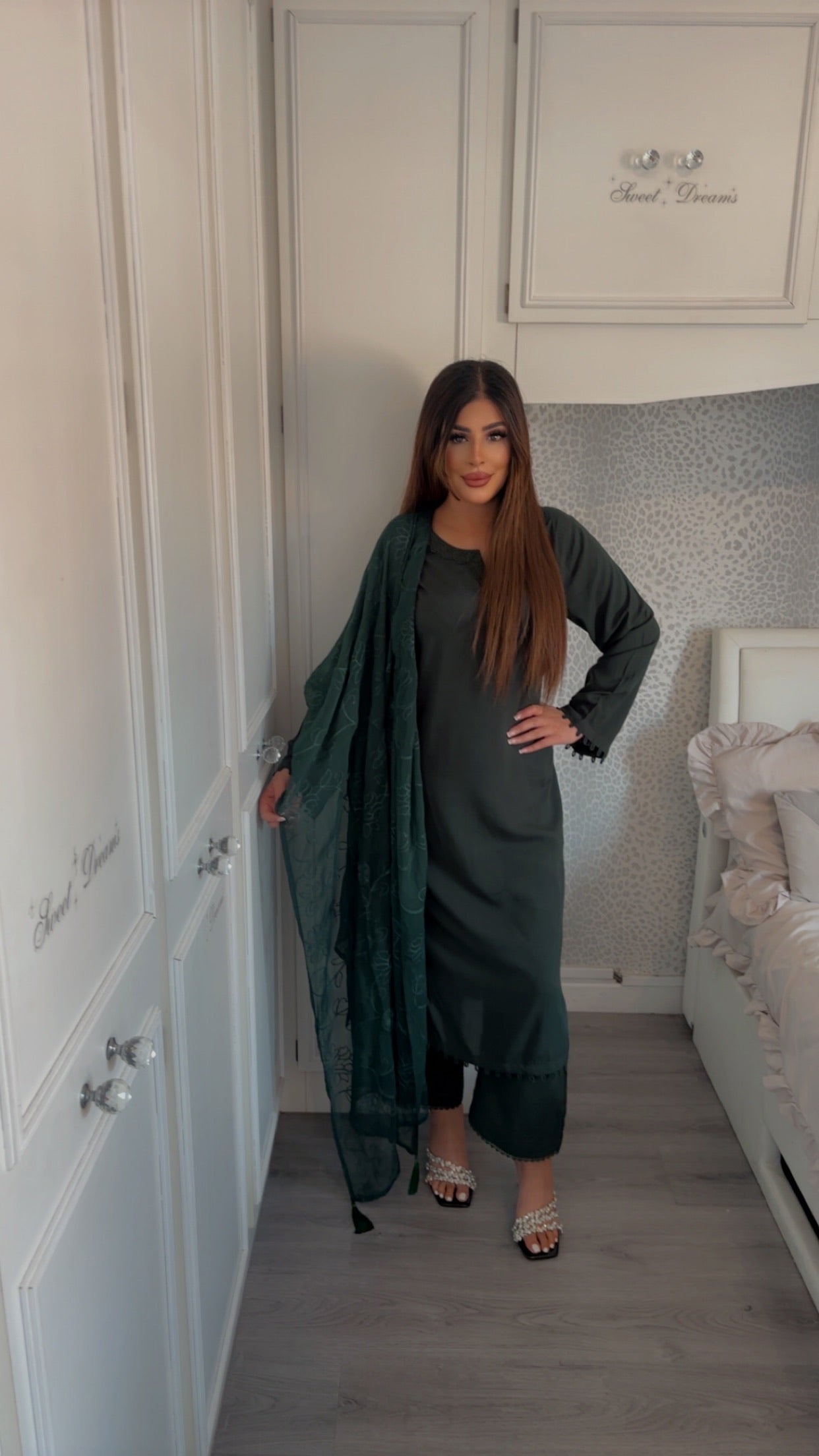 Modest-wear Linen with Multani Embroidered Chiffon Duptha Emerald Green