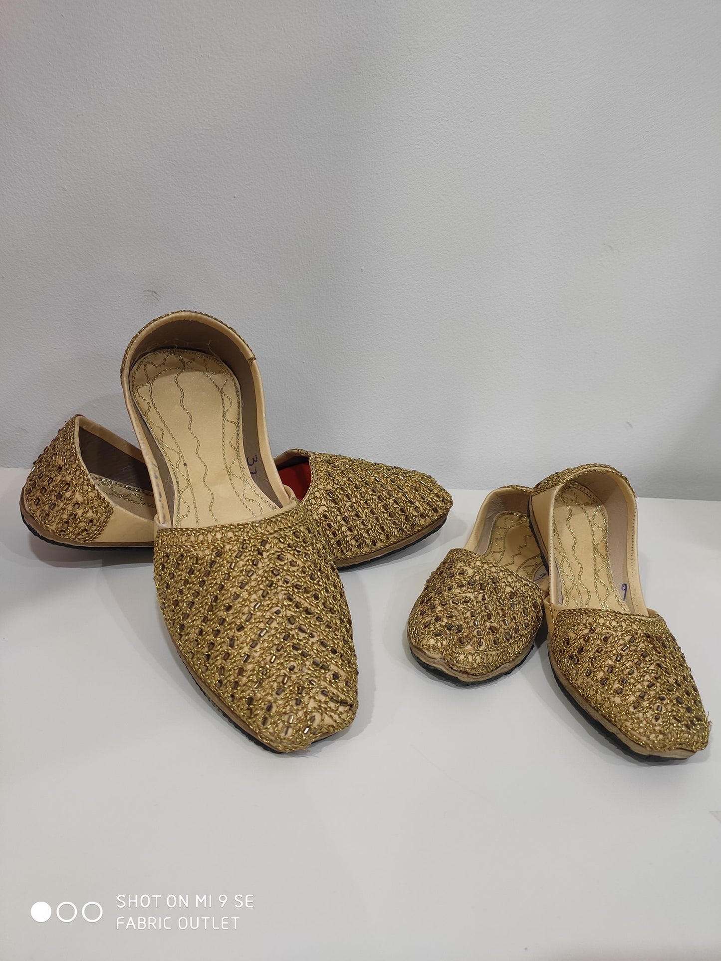 UNISEX FOOTWEAR KIDS/ADULTS