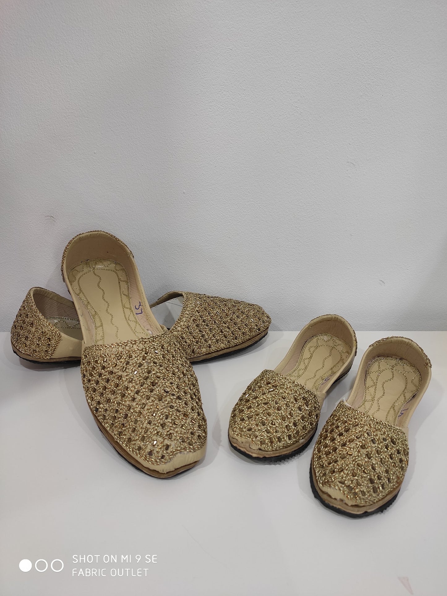 UNISEX FOOTWEAR KIDS/ADULTS