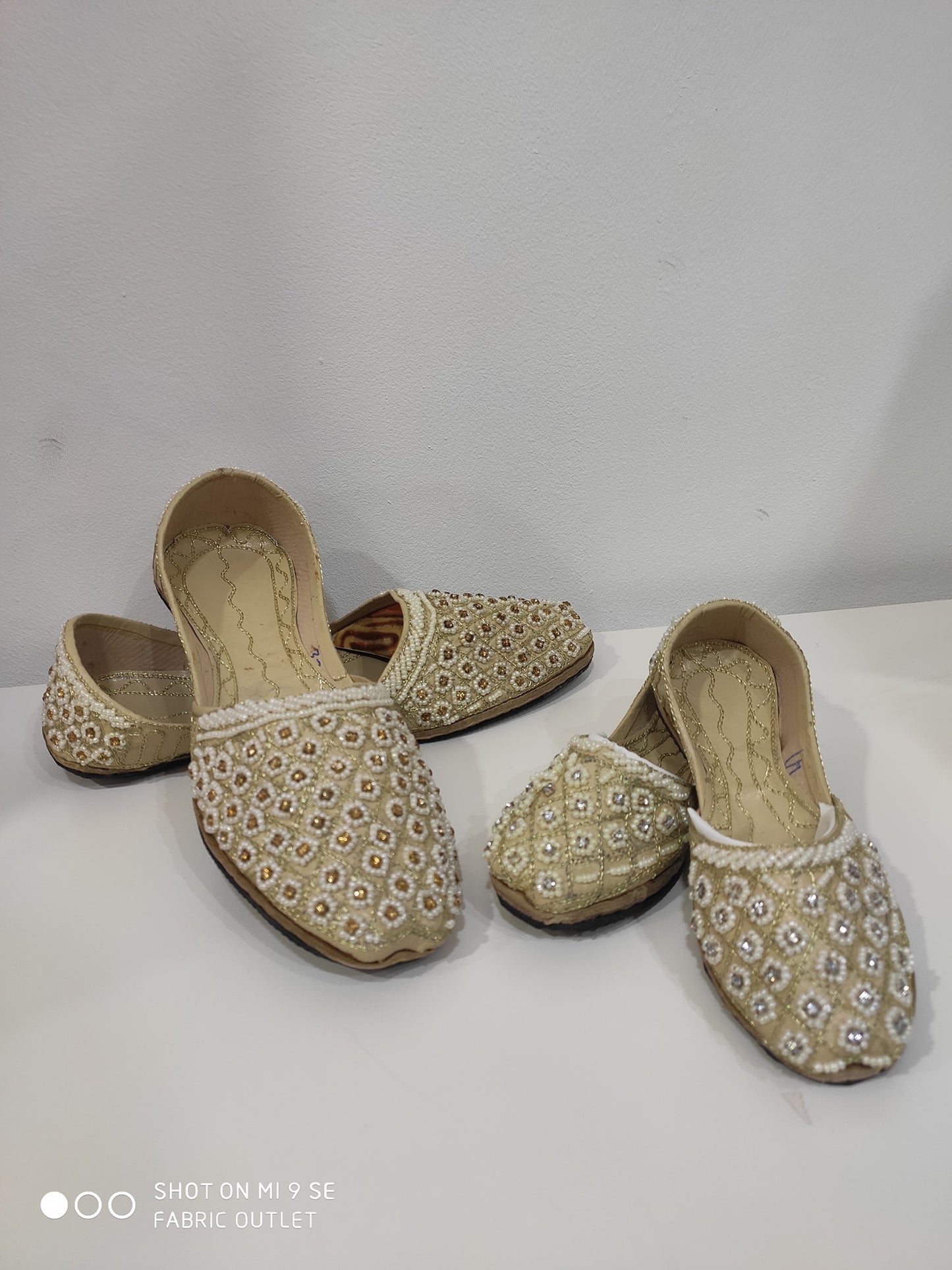 UNISEX FOOTWEAR KIDS/ADULTS