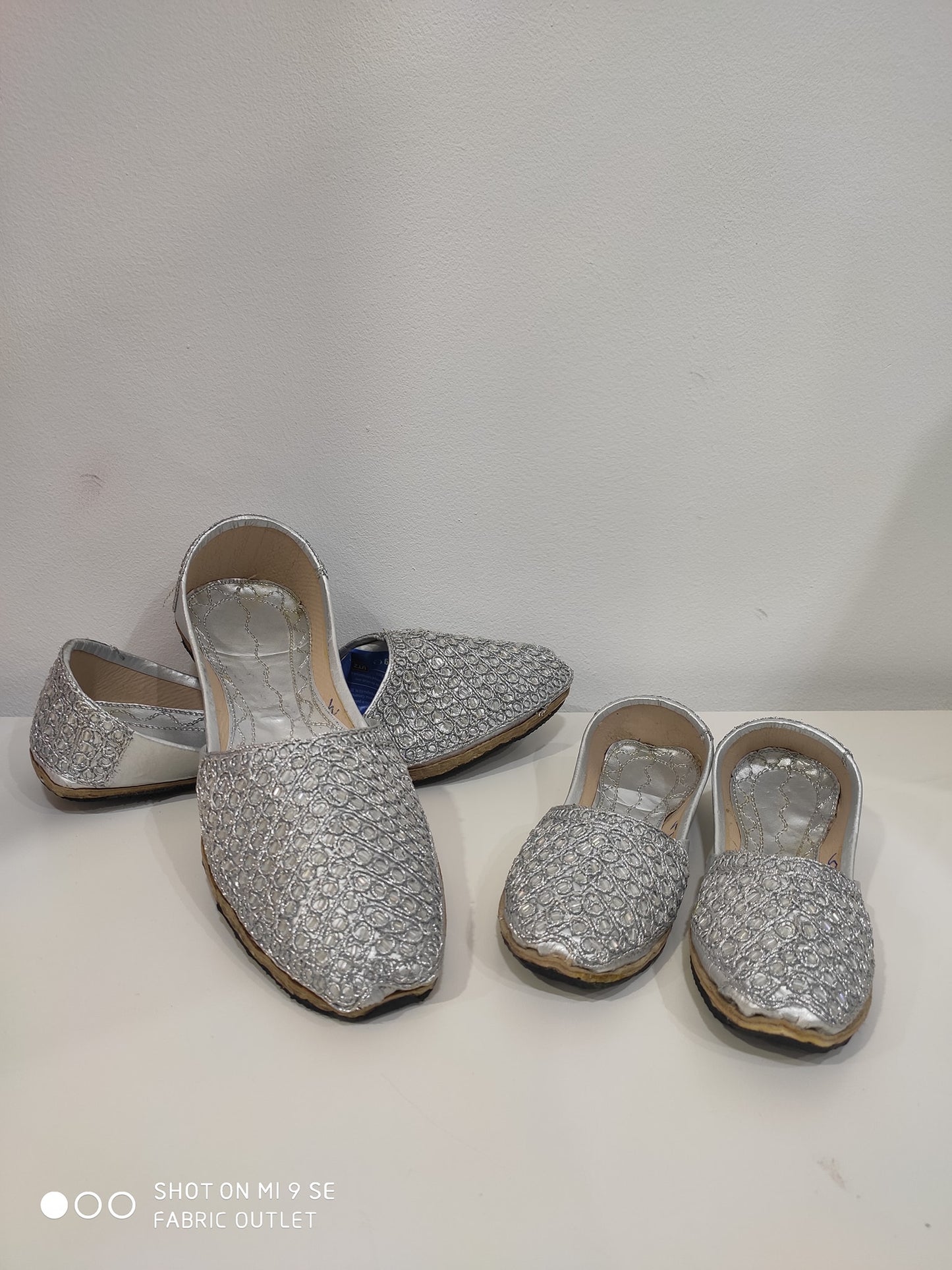 UNISEX FOOTWEAR KIDS/ADULTS