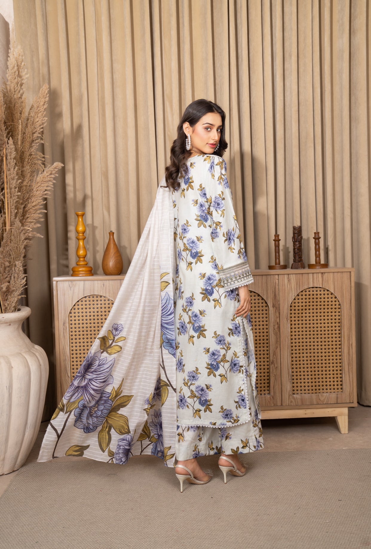 Iznik Inspired Summer/Spring Lawn- White Floral