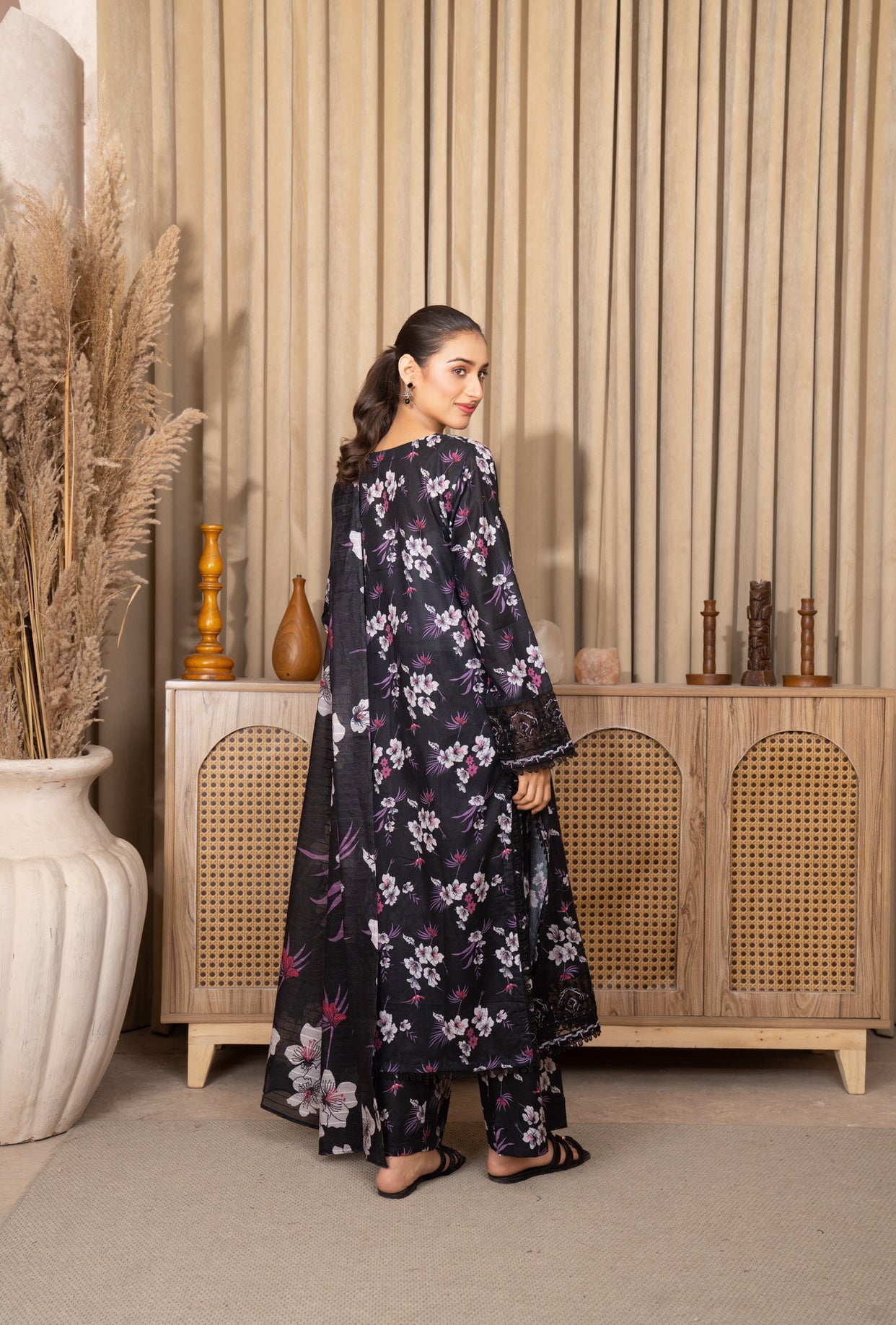 Iznik Inspired Summer/Spring Lawn- Black Floral