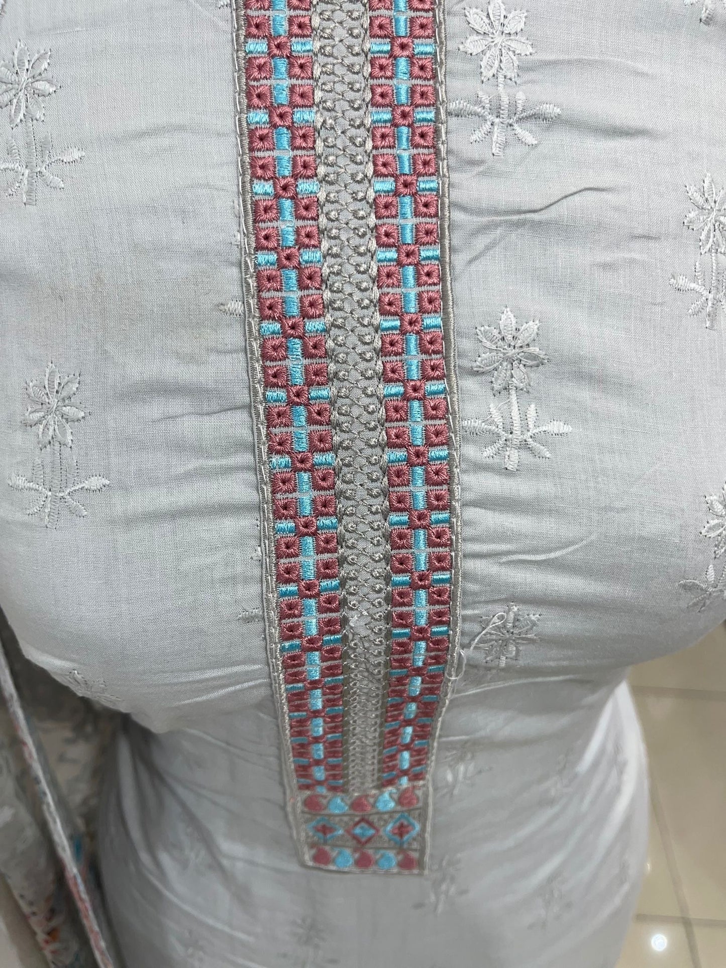 EMBROIDERED COTTON WITH BRASSO DUPATTA