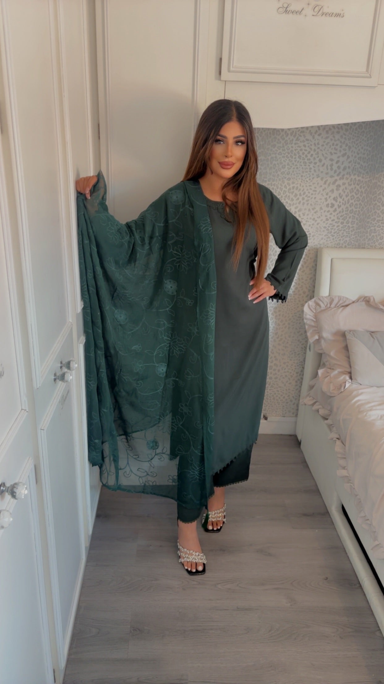 Modest-wear Linen with Multani Embroidered Chiffon Duptha Emerald Green