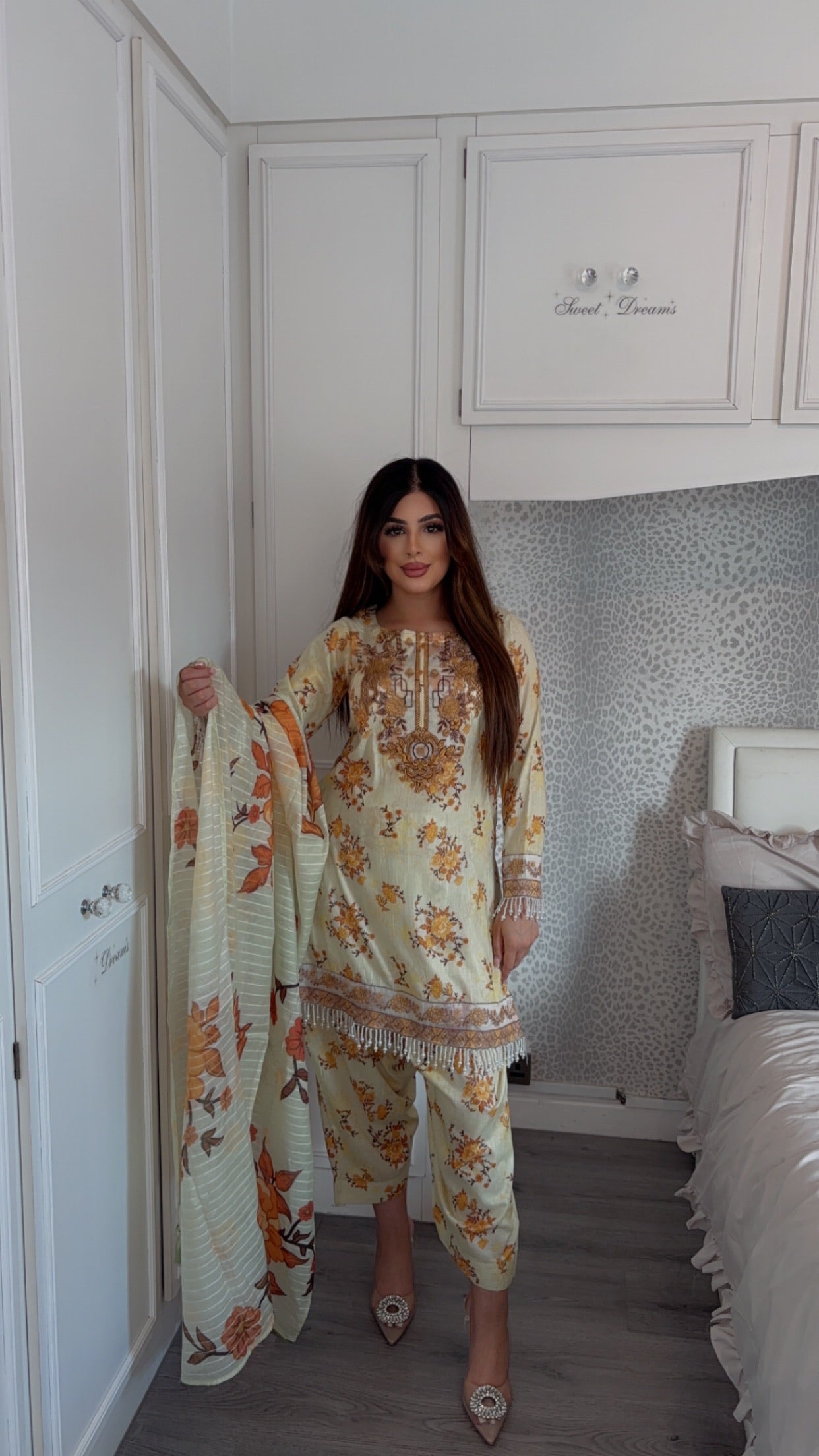 Farashy Shalwar Iznik Inspired Summer/Spring Lawn- Buttermilk Yellow Floral