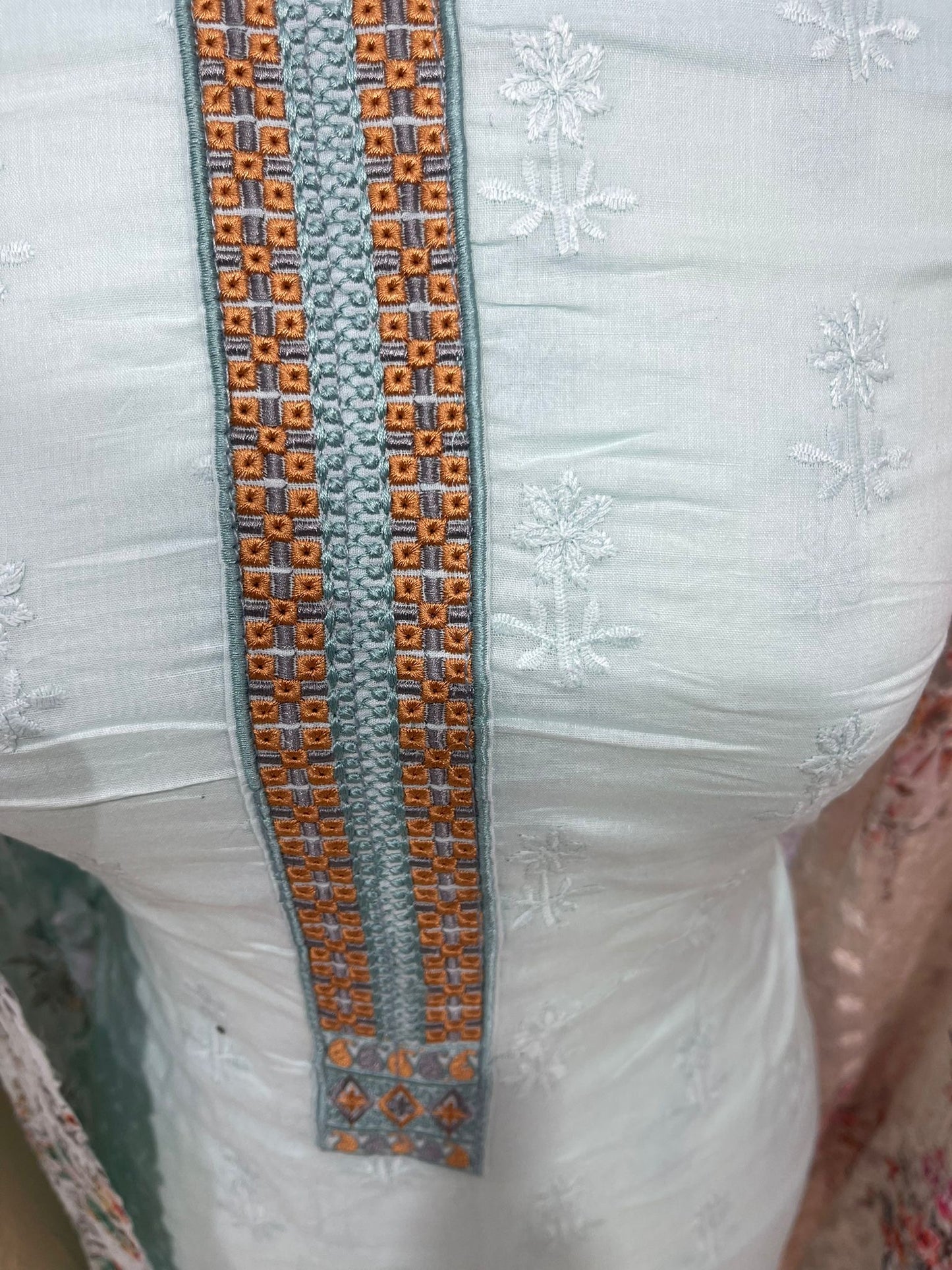 EMBROIDERED COTTON WITH BRASSO DUPATTA
