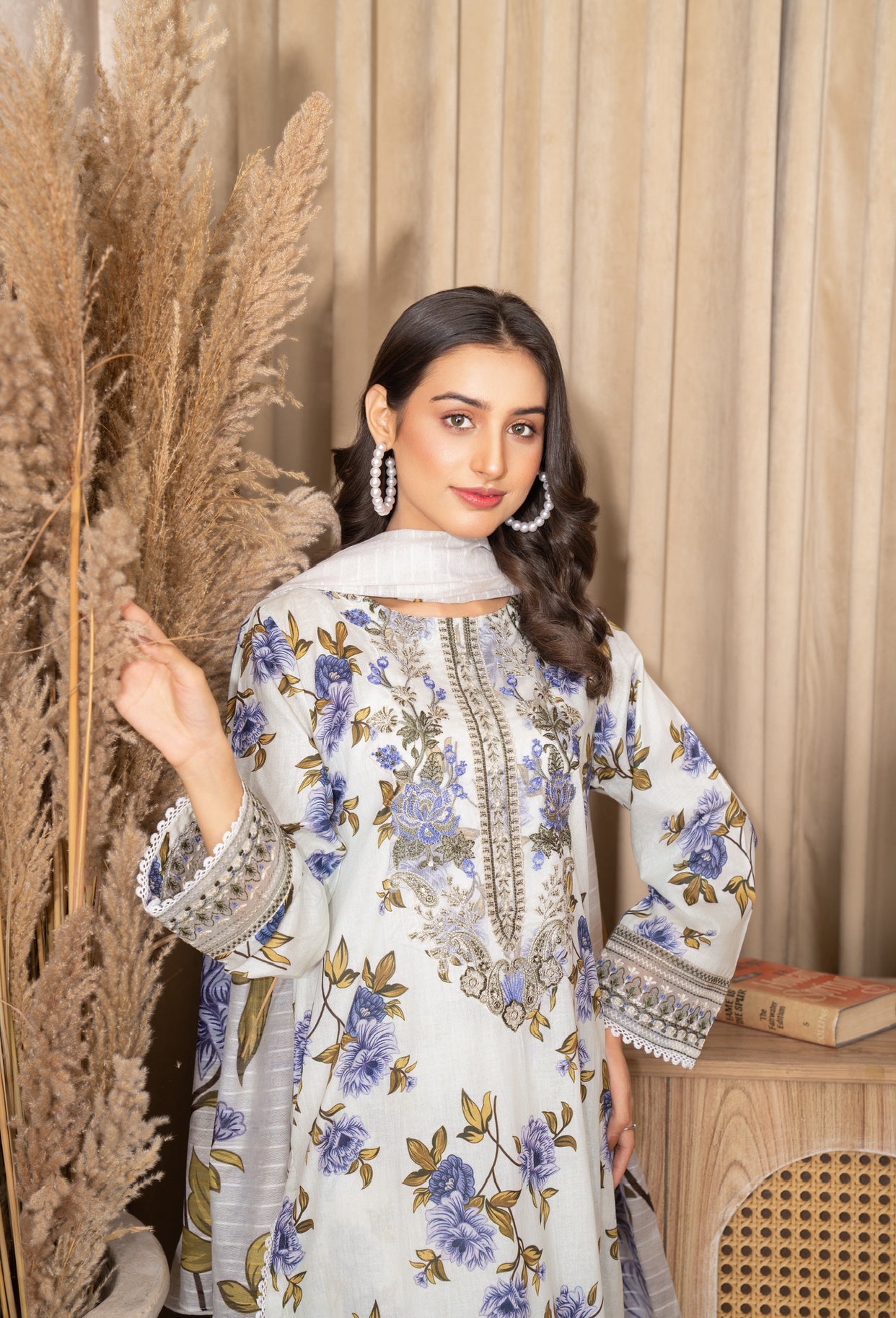 Iznik Inspired Summer/Spring Lawn- White Floral