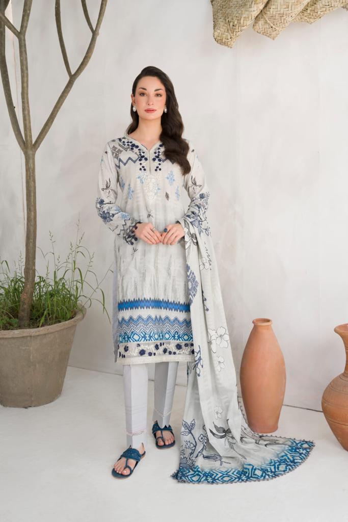 Areesha's Luxury Lawn Pret