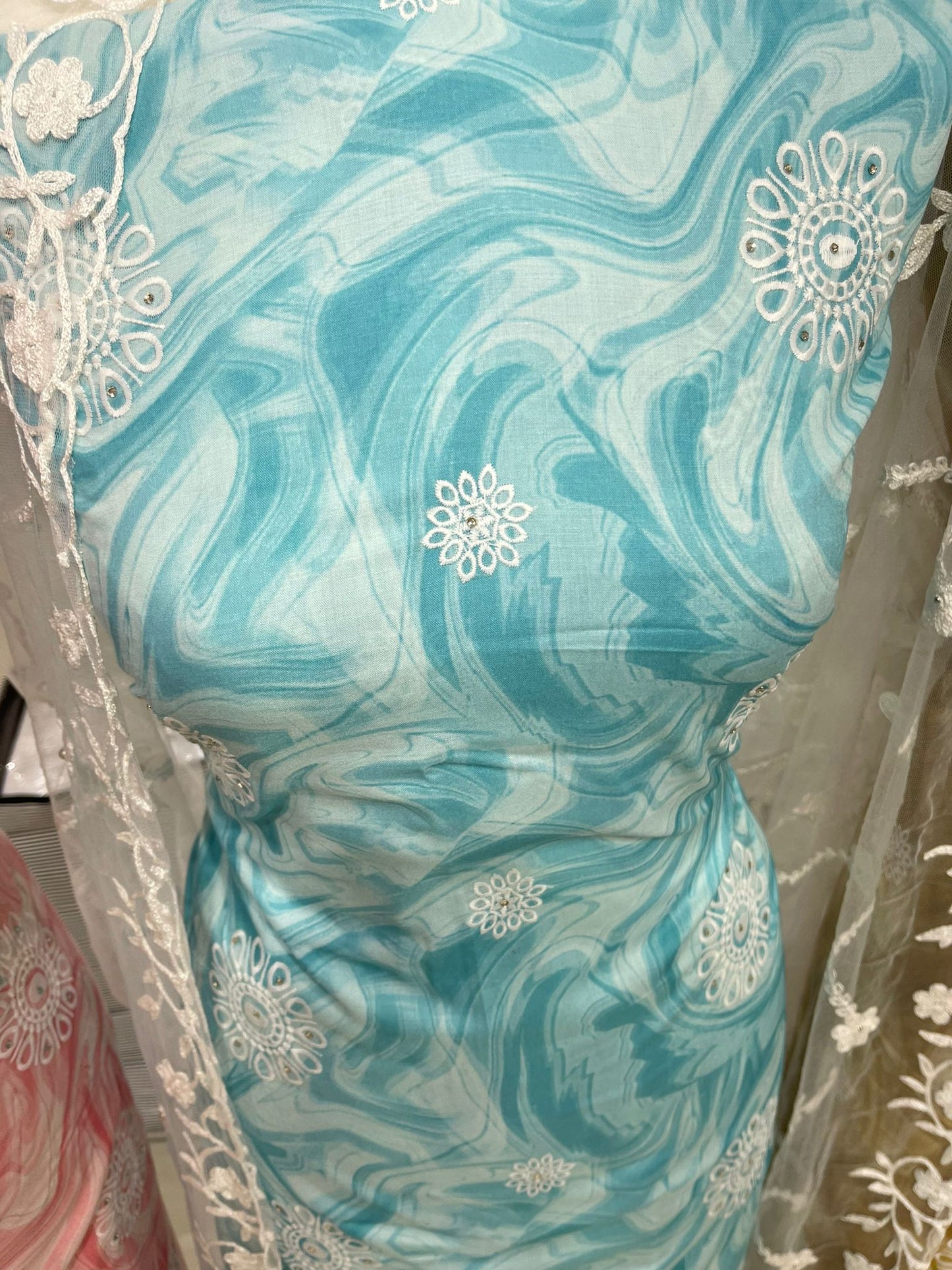 CONTRAST EMBROIDERED COTTON WITH NET DUPATTA