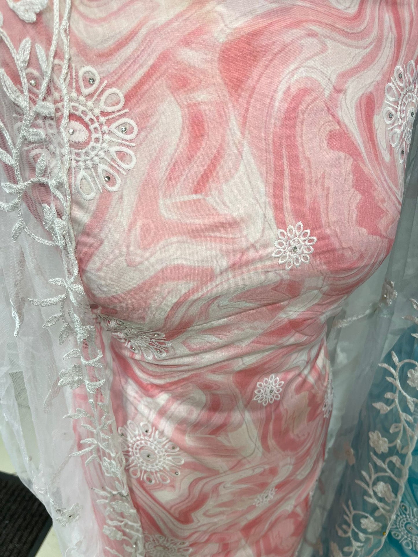 CONTRAST EMBROIDERED COTTON WITH NET DUPATTA