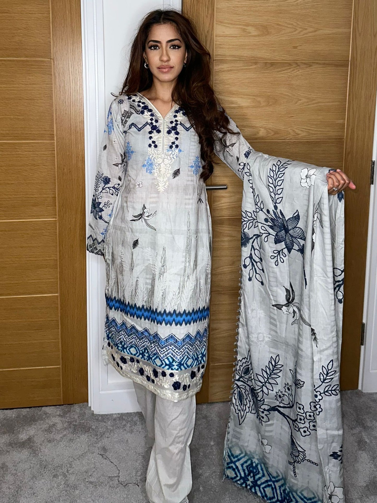 Areesha's Luxury Lawn Pret