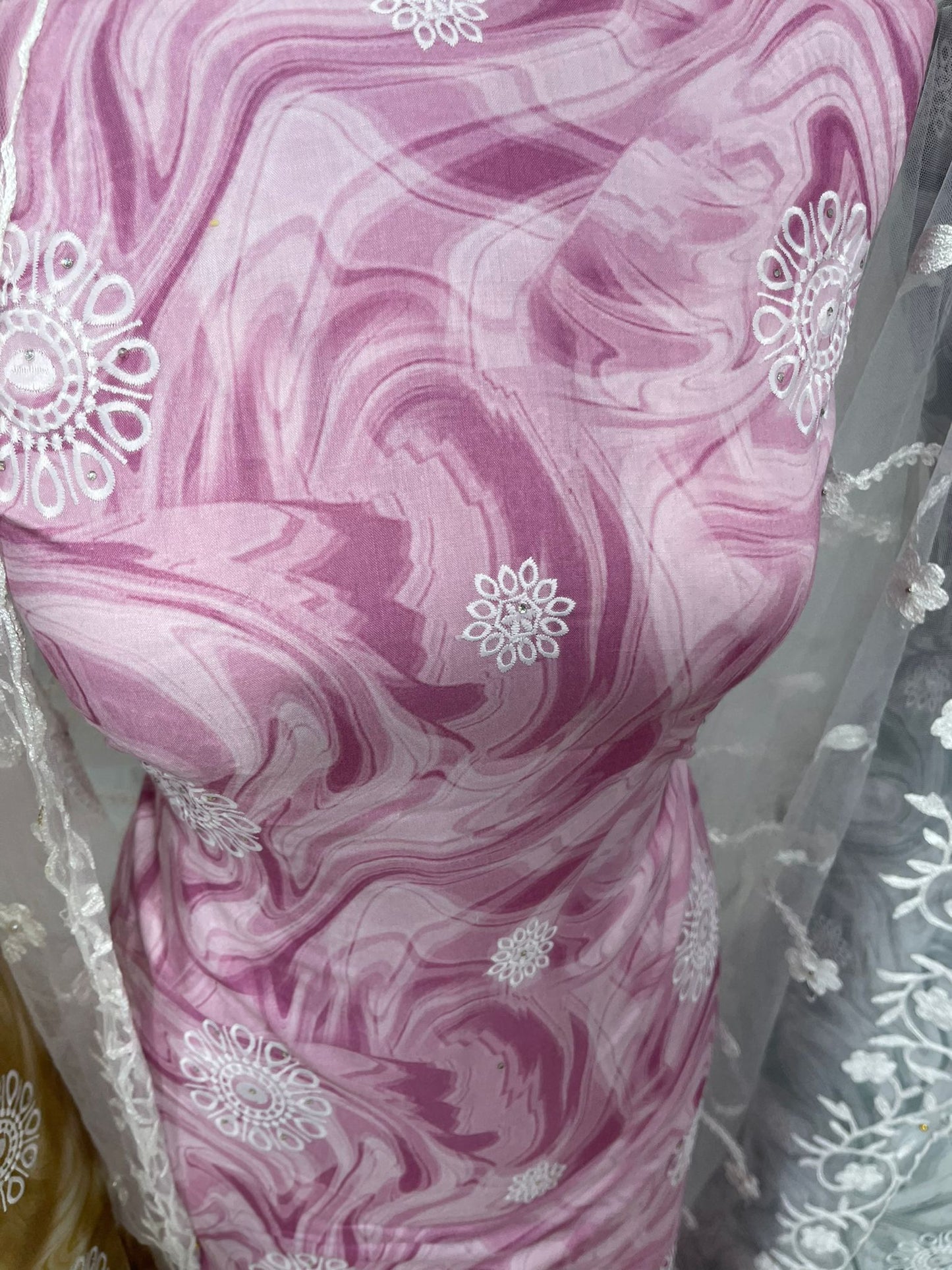 CONTRAST EMBROIDERED COTTON WITH NET DUPATTA