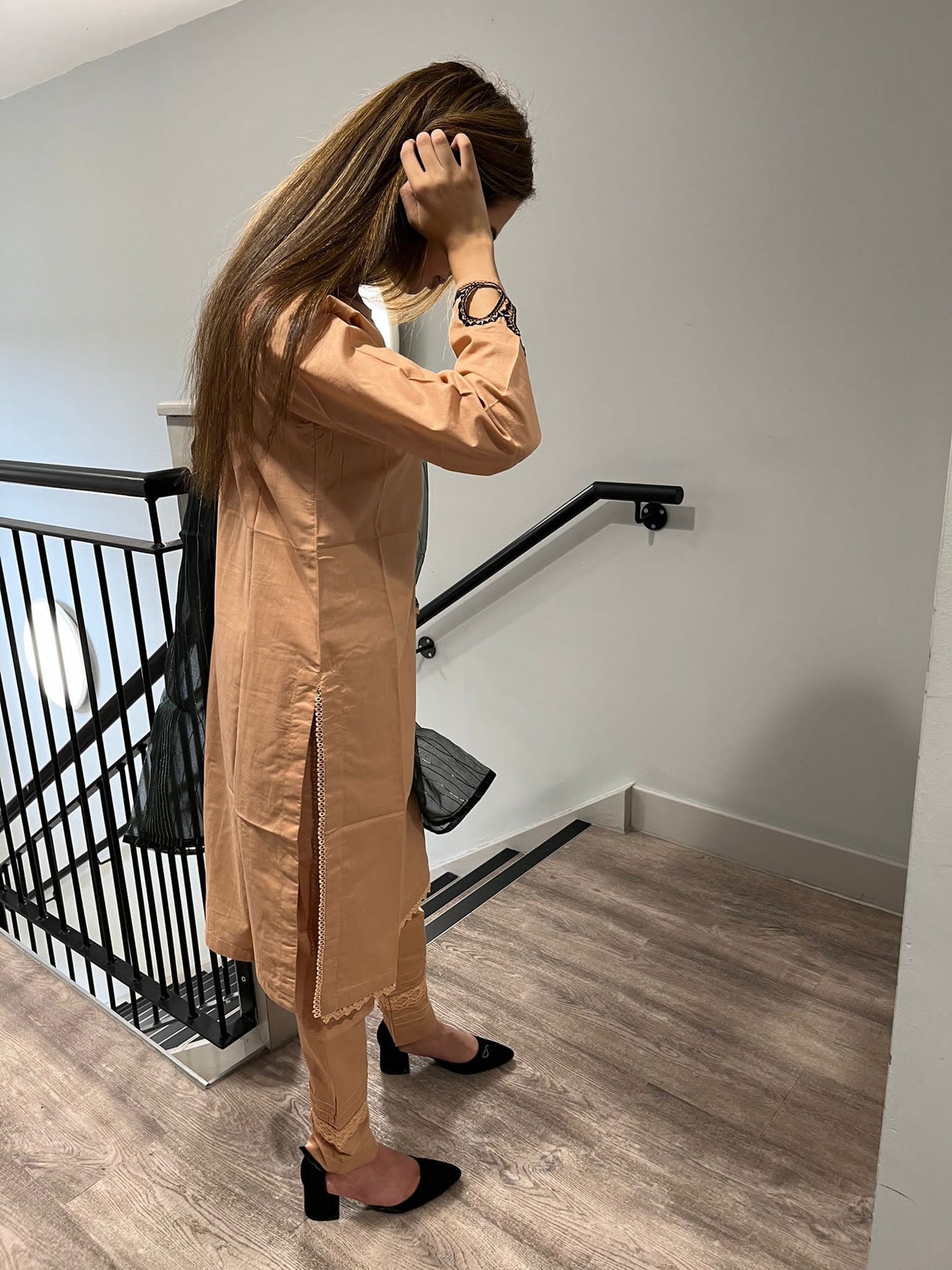 Maryam & Maria's Luxury Cotton With Massory Digitally Printed Scarf - D-101C