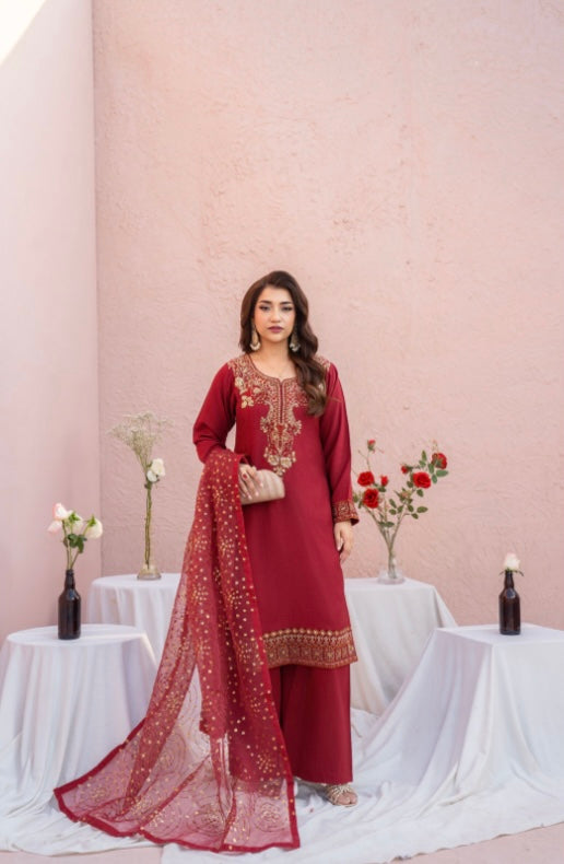 luxurious viscose suit inspired by the renowned Shantly by Barooque collection