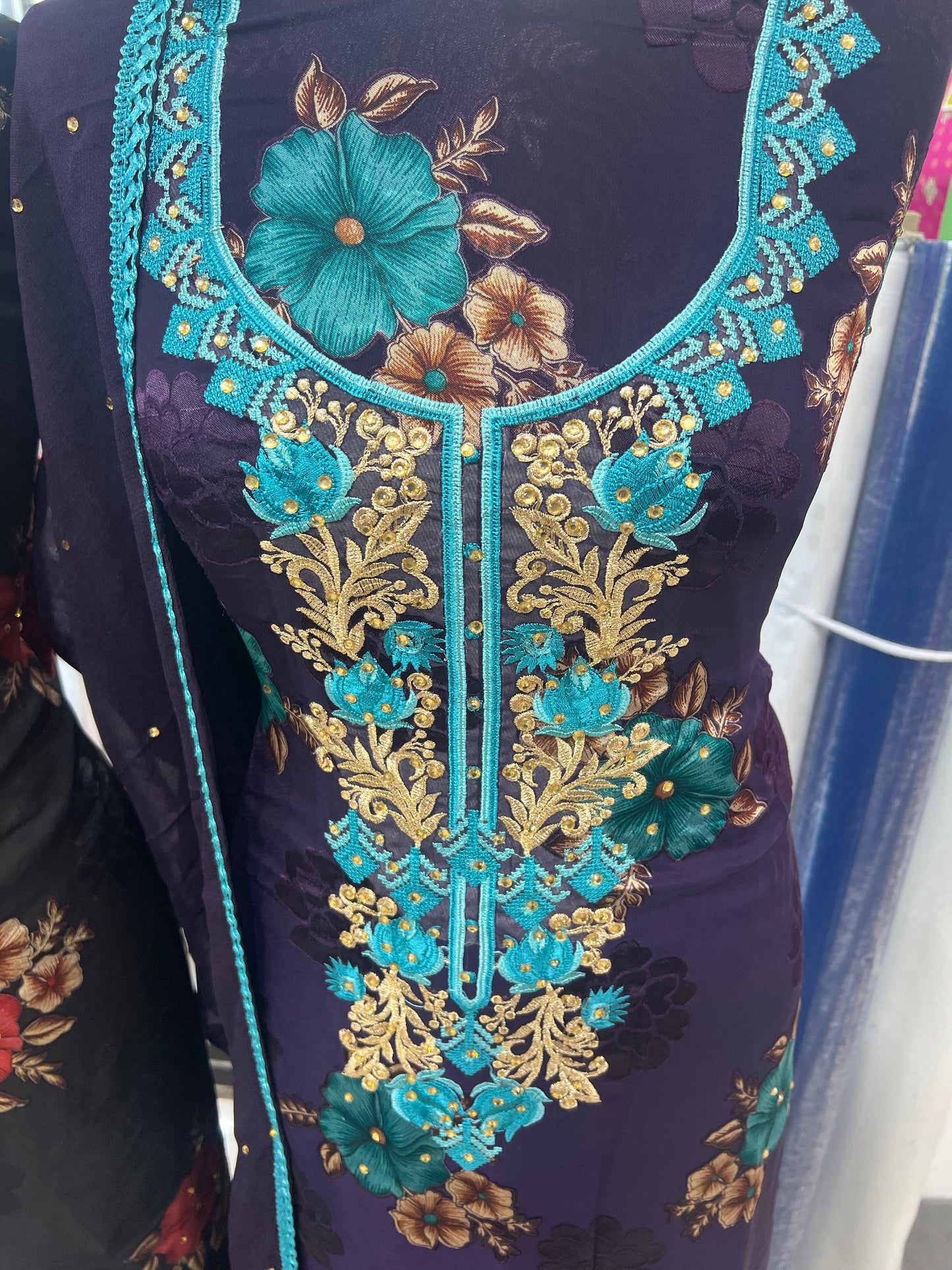 Plachi Unstitched Suit
