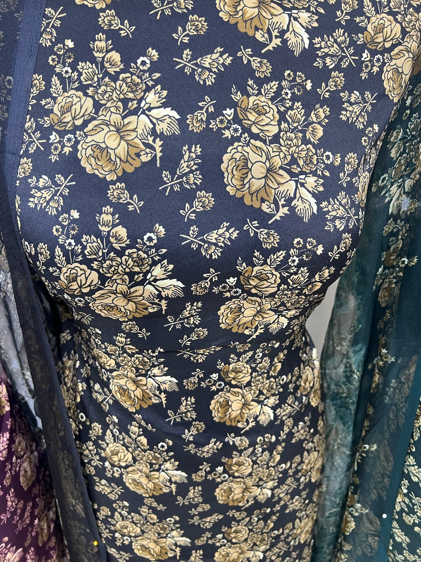 Digital Print Malai Crepe Suits – Floral Print & Chiffon Dupatta