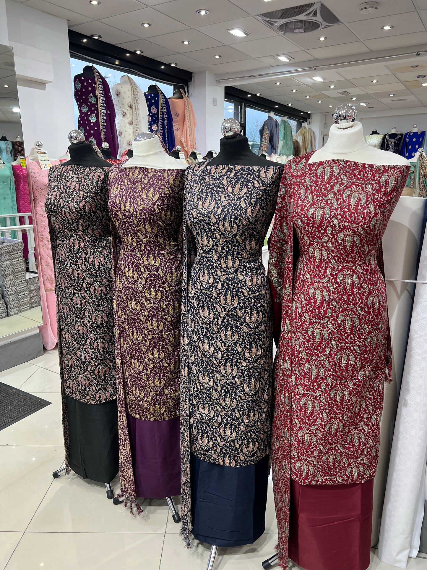 Digital Print Alpine With Shawl