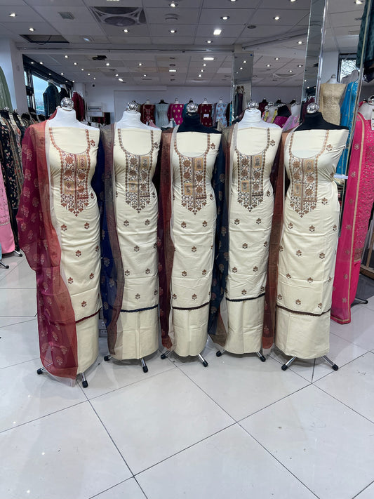Exquisite Cotton Lawn Embroidered Neckline